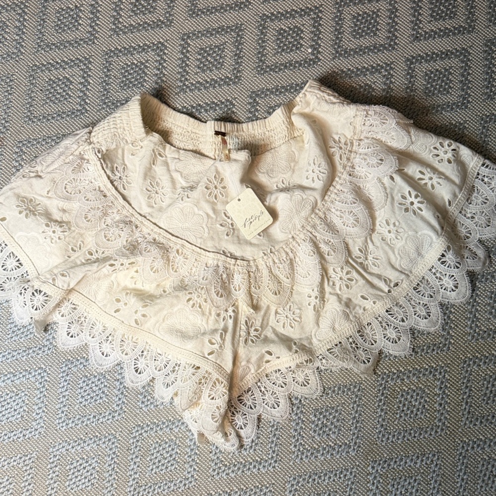 Free People Bali off white  Lace Shorts NEW